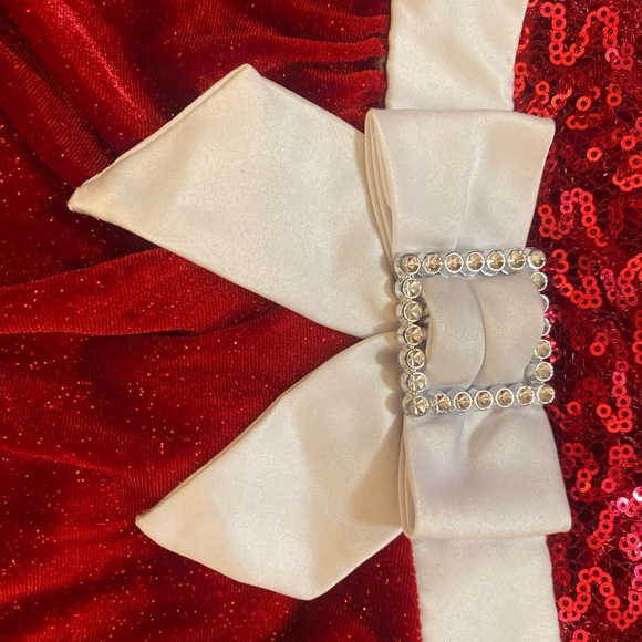 Red and white toddler dress 4T - Picture 2 of 6